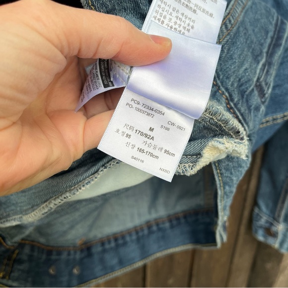 Levi’s Premium Men’s Trucker Medium Wash Denim Jean Jacket Sz M - Picture 10 of 16